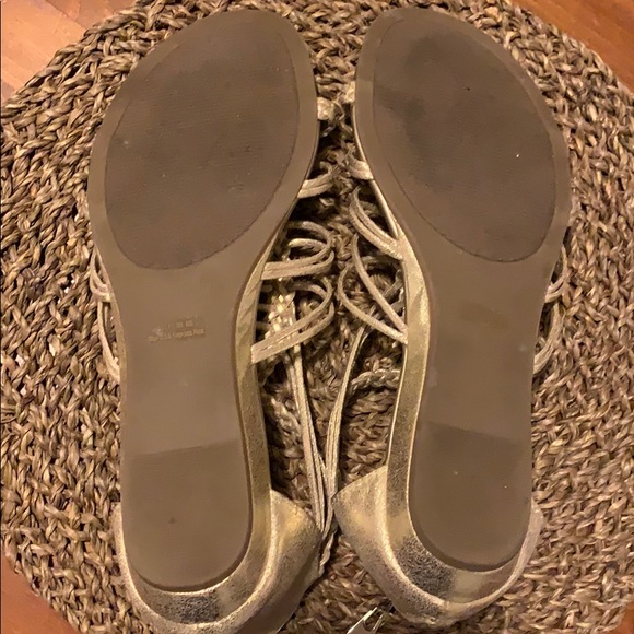 G By Guess Gold Sandals - Picture 5 of 6